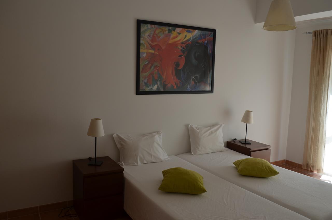 Aldeamento Turistico De Palmela Hotel Cajados Bilik gambar