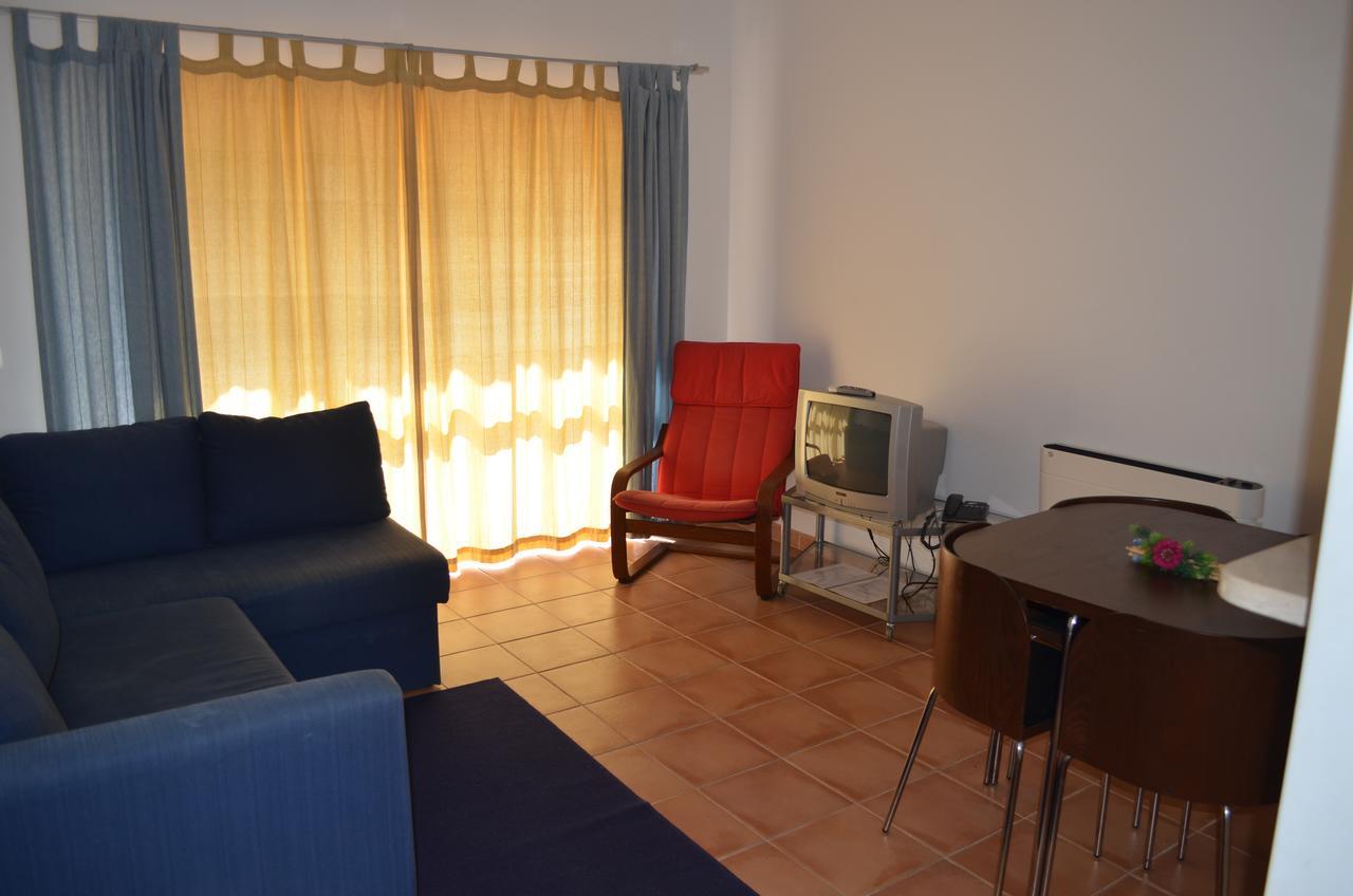 Aldeamento Turistico De Palmela Hotel Cajados Luaran gambar