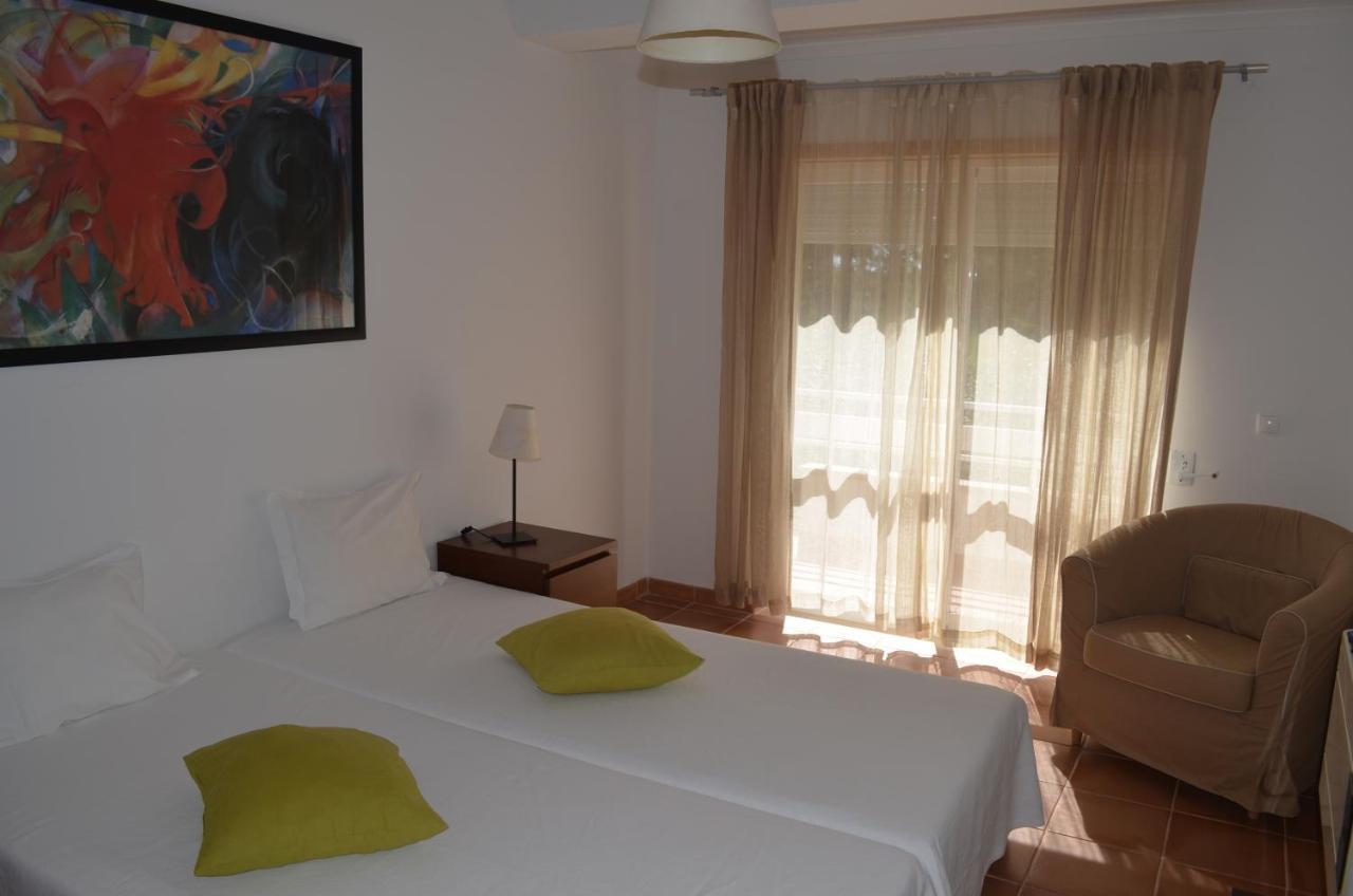 Aldeamento Turistico De Palmela Hotel Cajados Luaran gambar